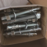 Bulong Nở M16